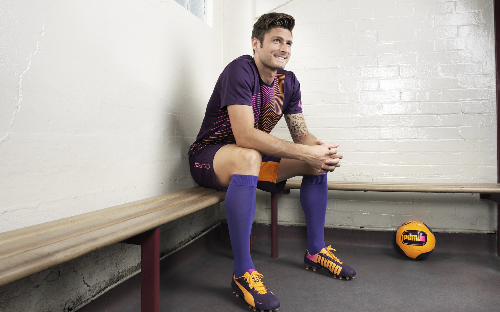 国足落后时战术调整效果报告，国足的战术