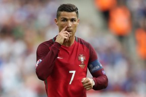 威尔士男队崛起的潜力大，但仍面临核心球员流失问题，威尔士男子足球队