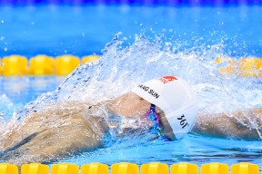 奥运资格赛举重项目中国女将稳居榜首，奥运会女子举重中国选手